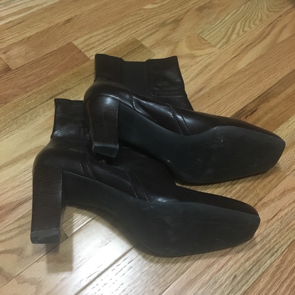 Brown leather size 9.5 bootie - Picture 2 of 2